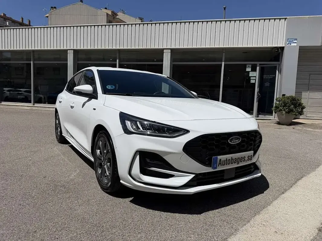 Usado Ford Focus ST-Line X 155 CV (114 kW) 2024 Blanco Utilitario