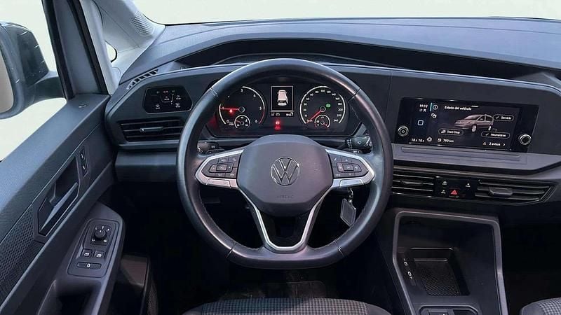 Usado VW Caddy 122 CV (89 kW) 2024 Gris Monovolumen