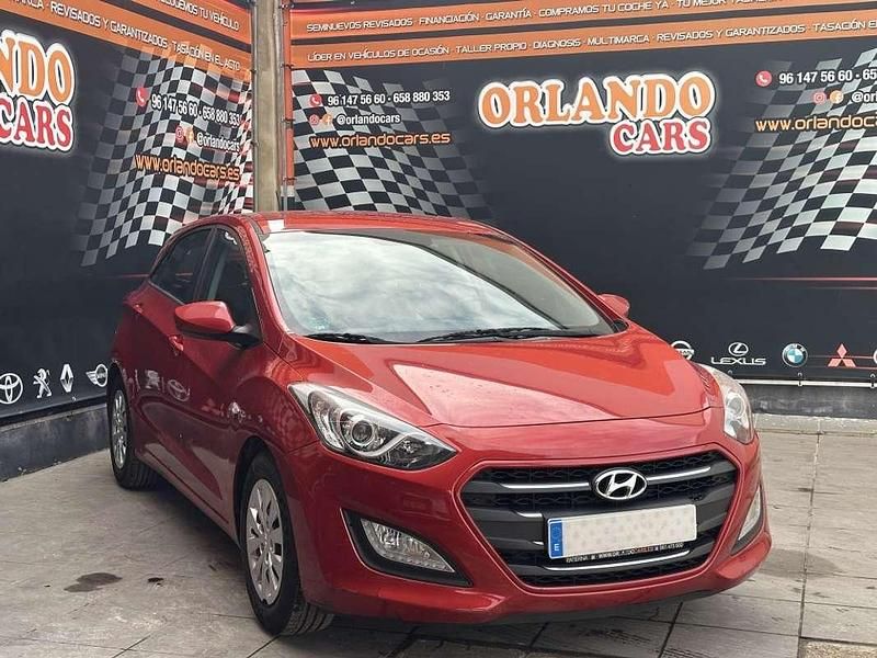 Usado Hyundai i30 101 CV (74 kW) 2015 Burdeos Utilitario