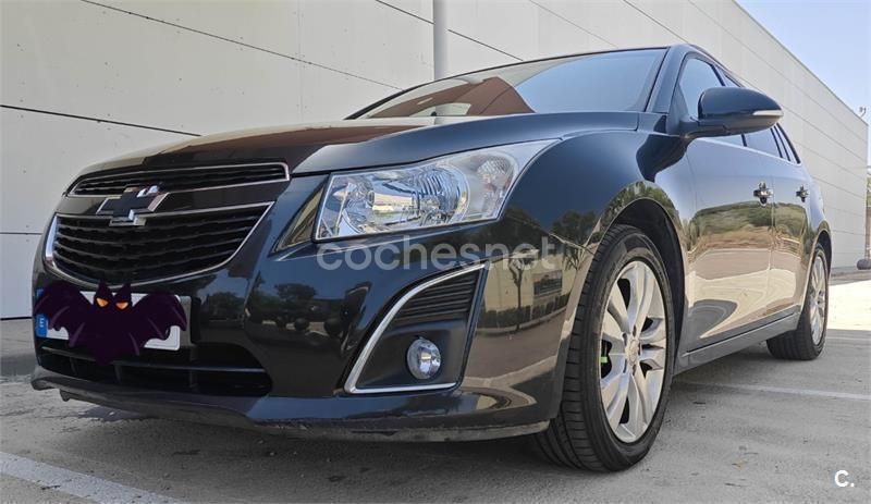 Negro Usado 2013 Chevrolet Cruze LTZ Familiar | 7990 € (Precio justo) - Imagen 1/4