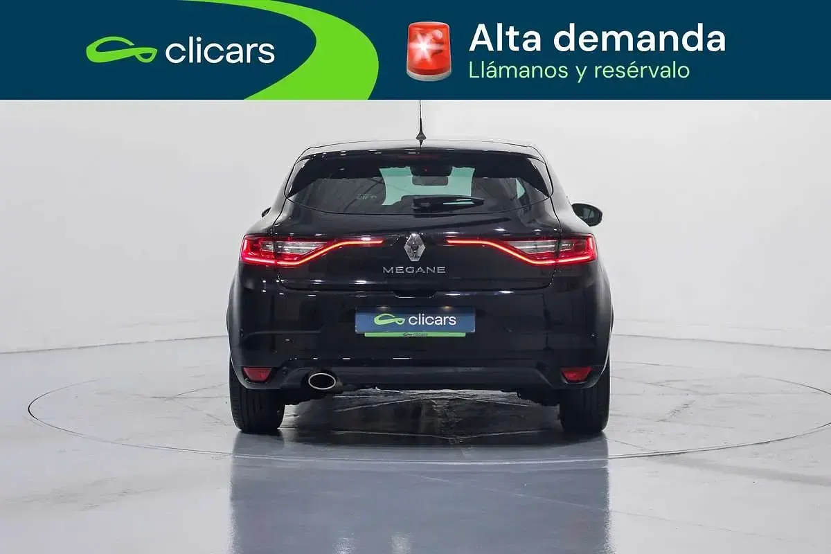 Usado Renault Mégane Zen 140 CV (102 kW) 2019 Negro Utilitario