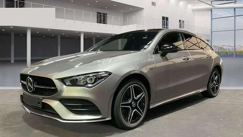 Gris / plata Usado 2020 Mercedes CLA250e Shooting Brake Familiar | 35.990 € (Caro) - Imagen 1/1