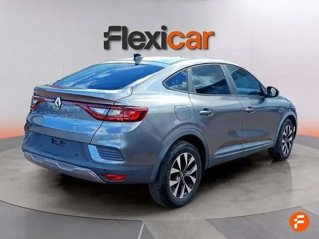 Usado Renault Arkana Evolution 140 CV (102 kW) 2023 Gris SUV