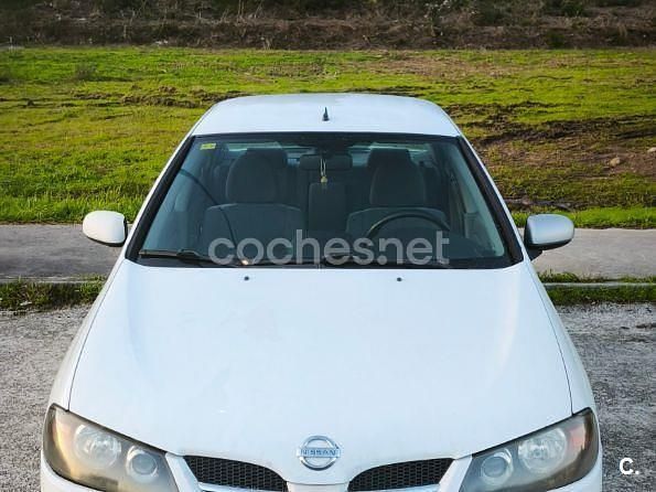 Usado Nissan Almera Acenta 112 CV (82 kW) 2003 Blanco Berlina
