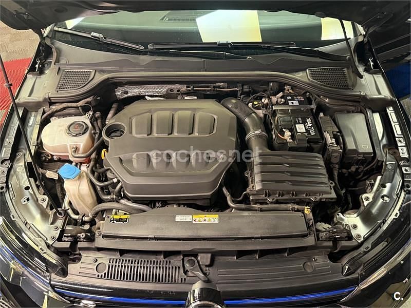 Usado VW Golf VIII R 320 CV (235 kW) 2021 Negro Berlina