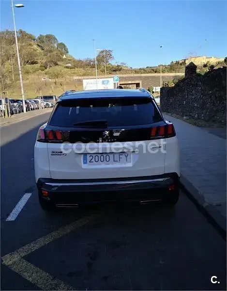 Usado Peugeot 3008 GT-line 130 CV (95 kW) 2020 Blanco SUV