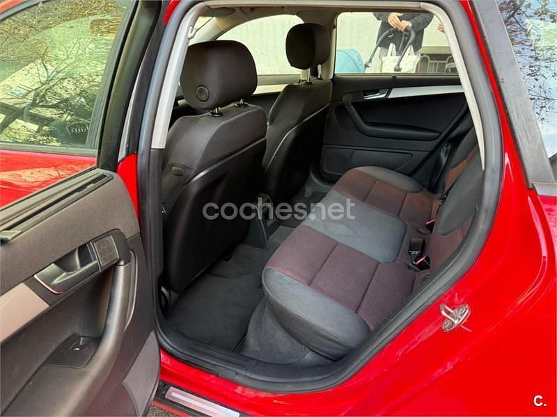 Usado Audi A3 Ambition 160 CV (117 kW) 2009 Rojo Berlina