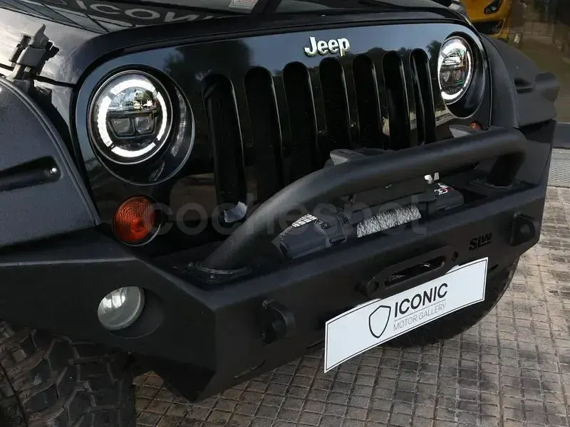 Usado Jeep Wrangler Rubicon 200 CV (147 kW) 2008 Negro SUV