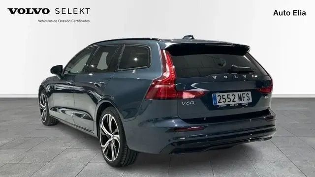 Usado 2023 Volvo V60 Plus Familiar | 44.900 € - Imagen 1/4