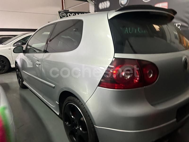 Usado VW Golf V GTI 200 CV (147 kW) 2007 Gris / plata Berlina