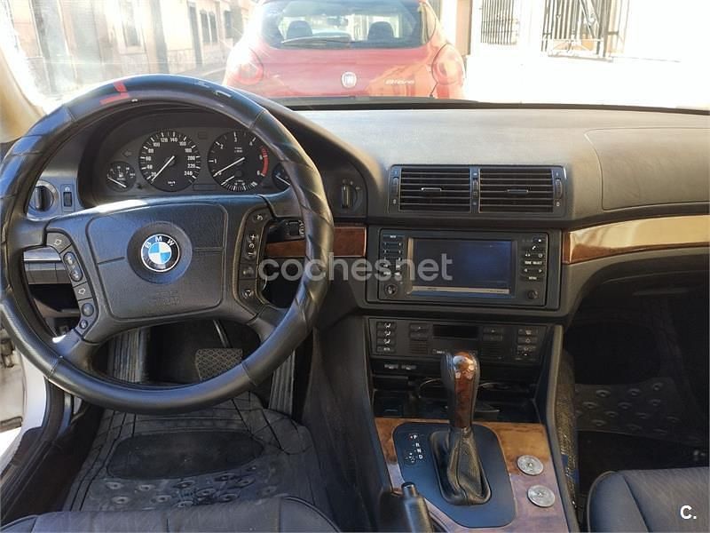 Usado BMW 530 184 CV (135 kW) 2001 Gris / plata Berlina