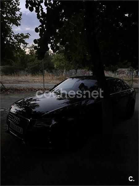 Usado Audi A4 136 CV (100 kW) 2010 Negro Berlina