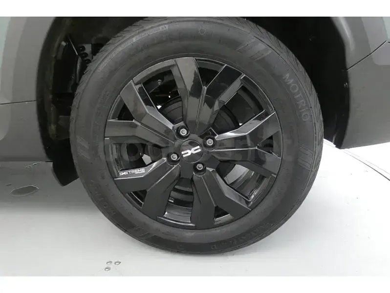 Usado Dacia Jogger Extreme 100 CV (73 kW) 2023 Negro Monovolumen