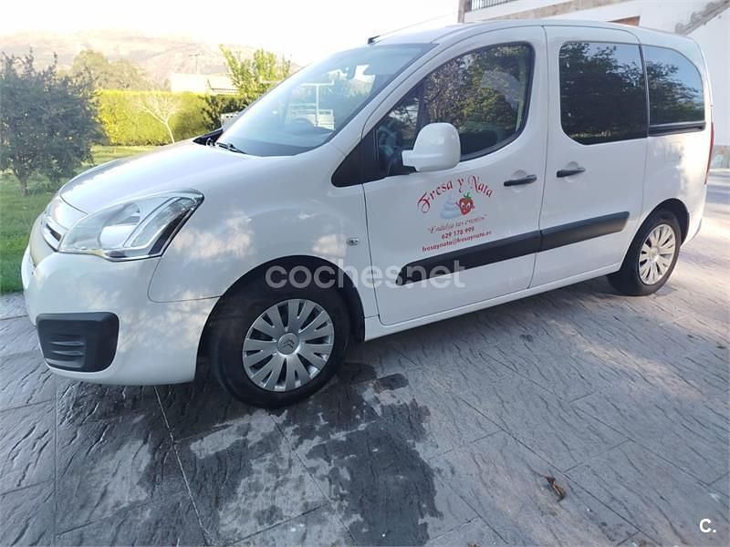 Usado Citroën Berlingo Feel 100 CV (73 kW) 2016 Blanco Monovolumen