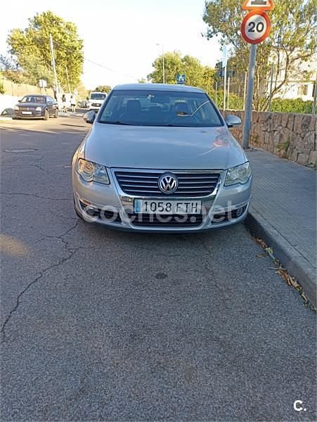 Gris / plata Usado 2007 VW Passat R-line Berlina | 3000 € (Super precio) - Imagen 1/4