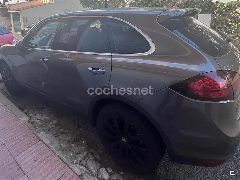 Usado Porsche Cayenne 380 CV (279 kW) 2011 Beige SUV