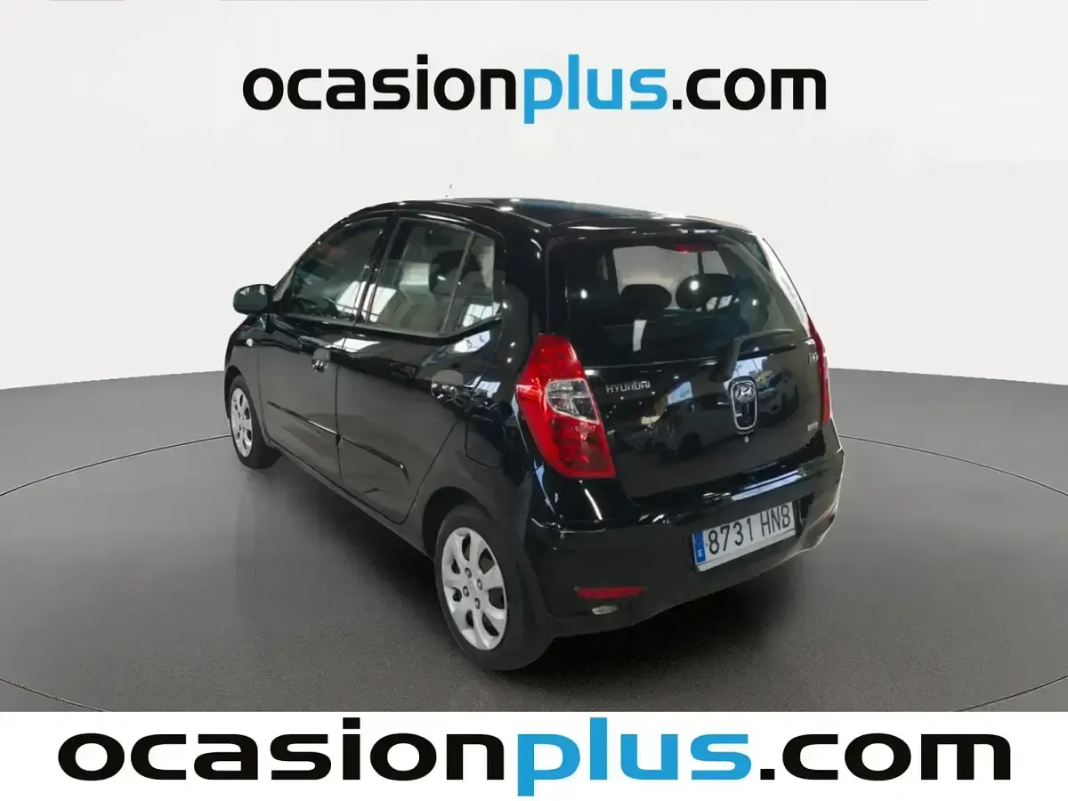 Usado Hyundai i10 Comfort 86 CV (63 kW) 2012 Negro Utilitario