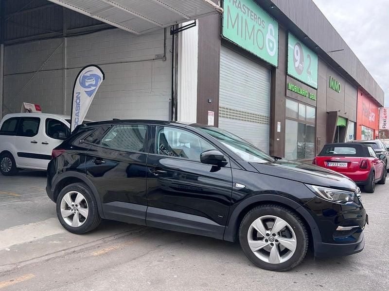 Usado Opel Grandland X Ultimate 224 CV (164 kW) 2022 Negro SUV