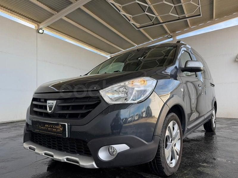 Käytetty Dacia Dokker 90 HP (66 kW) 2015 Harmaa Tila-auto