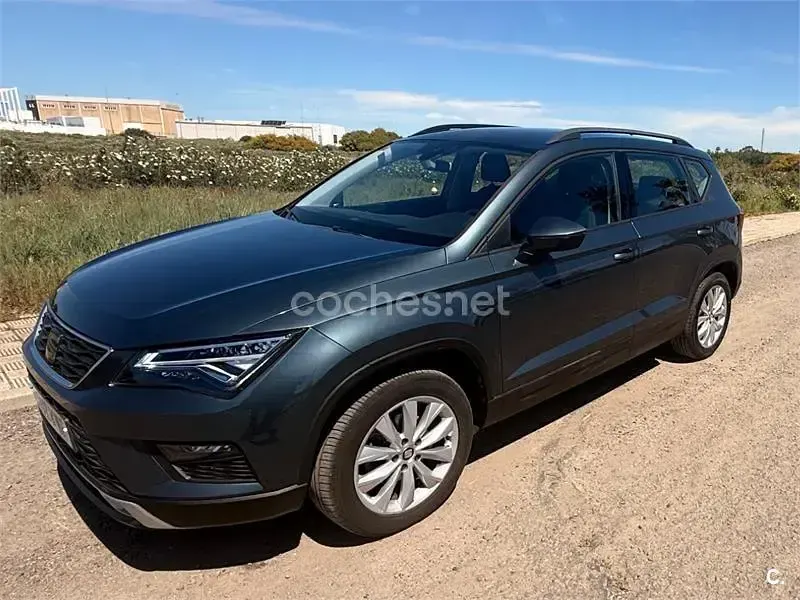 Usado Seat Ateca Style 115 CV (84 kW) 2019 Gris / plata SUV