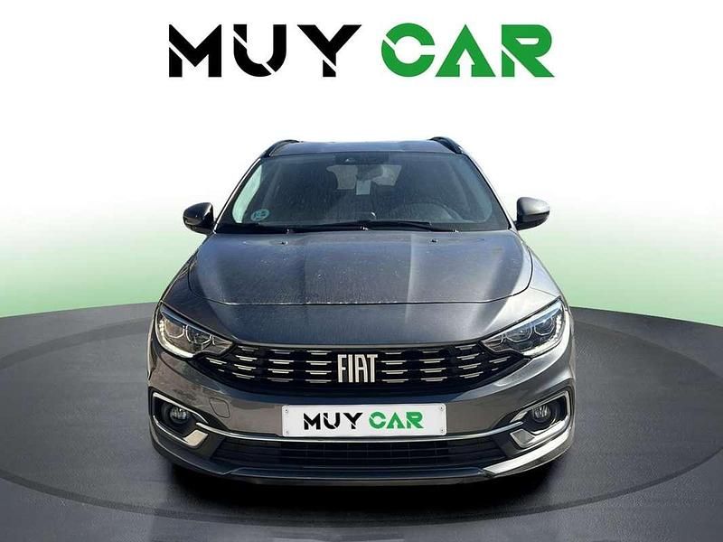 Usado Fiat Tipo 95 CV (69 kW) 2022 Blanco Familiar