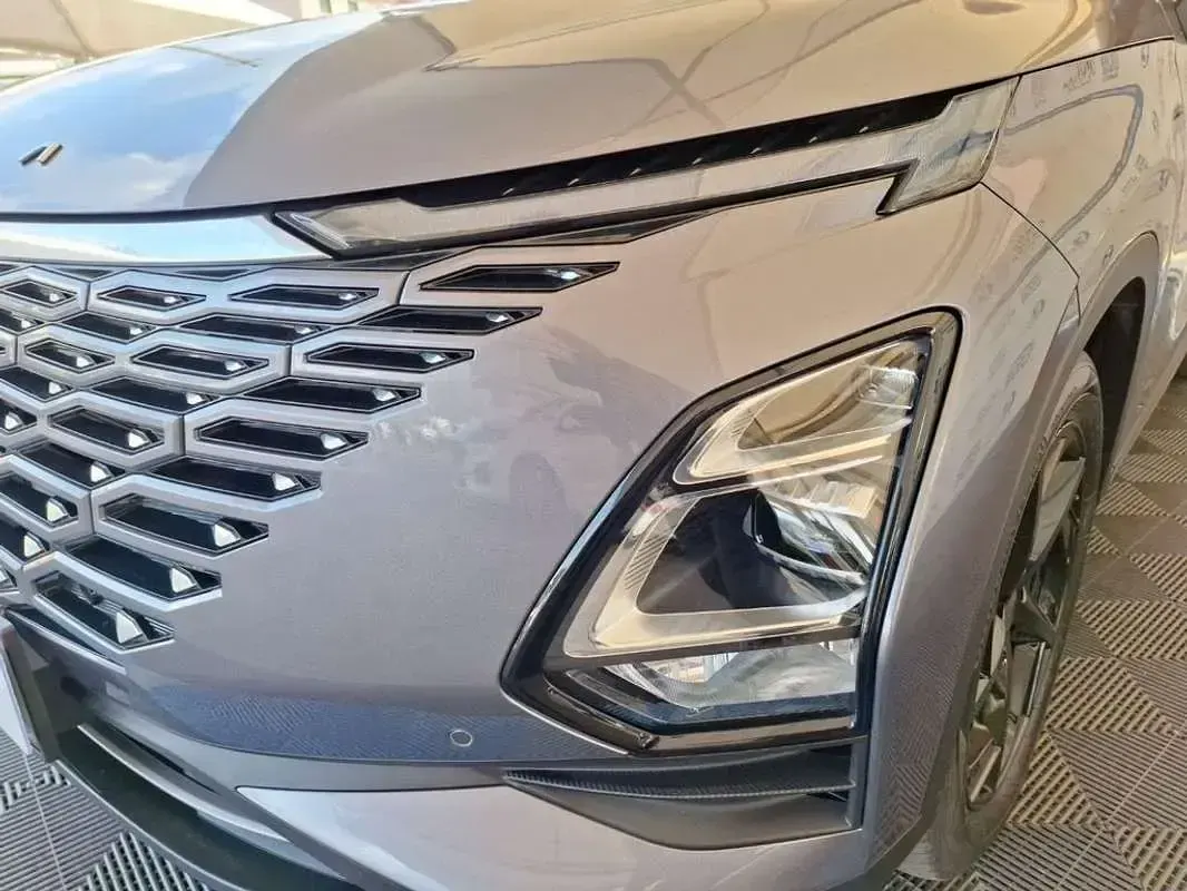 Usado Omoda 5 185 CV (136 kW) 2024 Gris / plata SUV