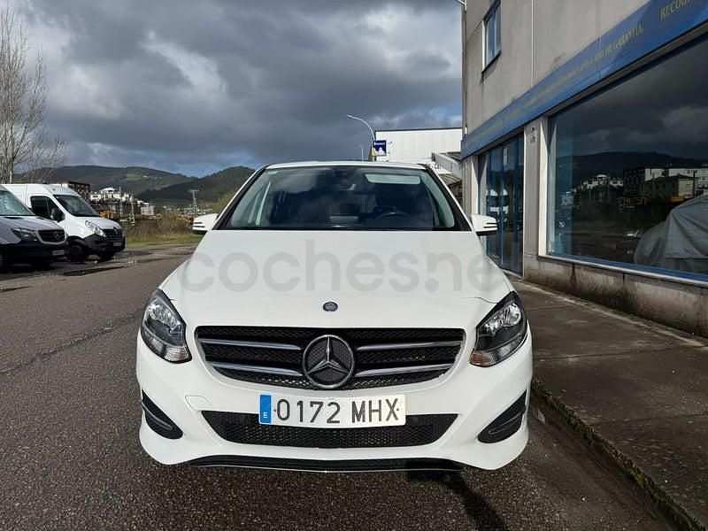 Usado Mercedes B220 170 CV (125 kW) 2018 Blanco Monovolumen
