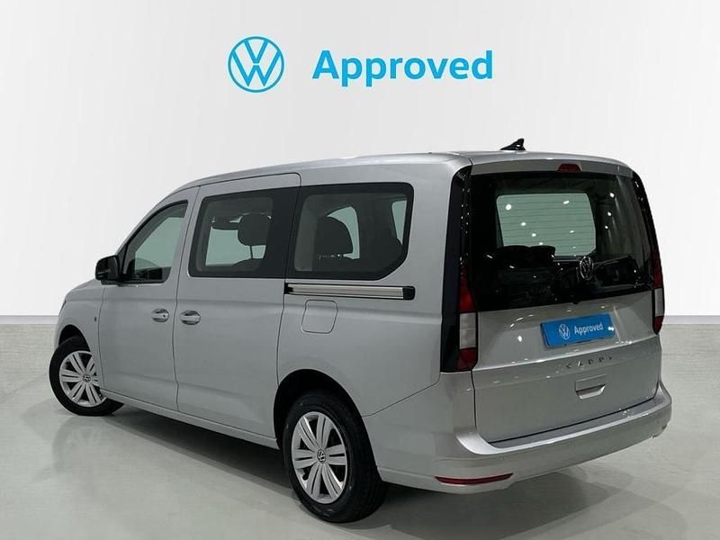 Usado VW Caddy Maxi 116 CV (85 kW) 2025 Gris Monovolumen