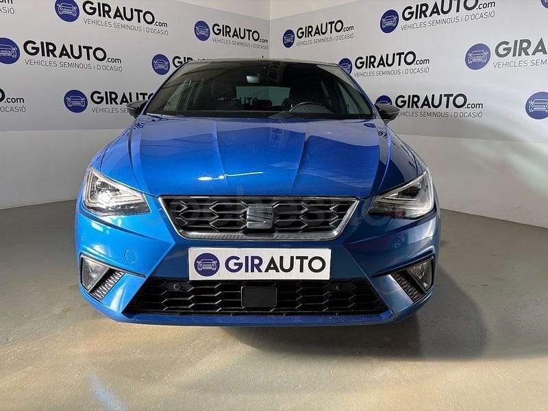 Usado Seat Ibiza FR 110 CV (80 kW) 2022 Azul Utilitario