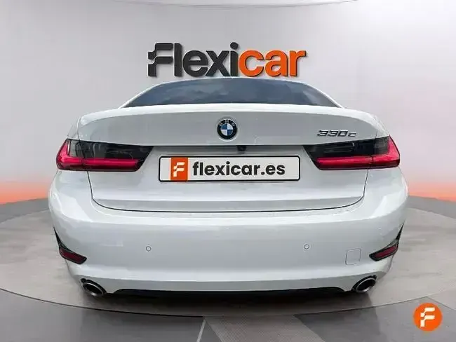 Usado BMW 330e 292 CV (214 kW) 2020 Blanco Berlina