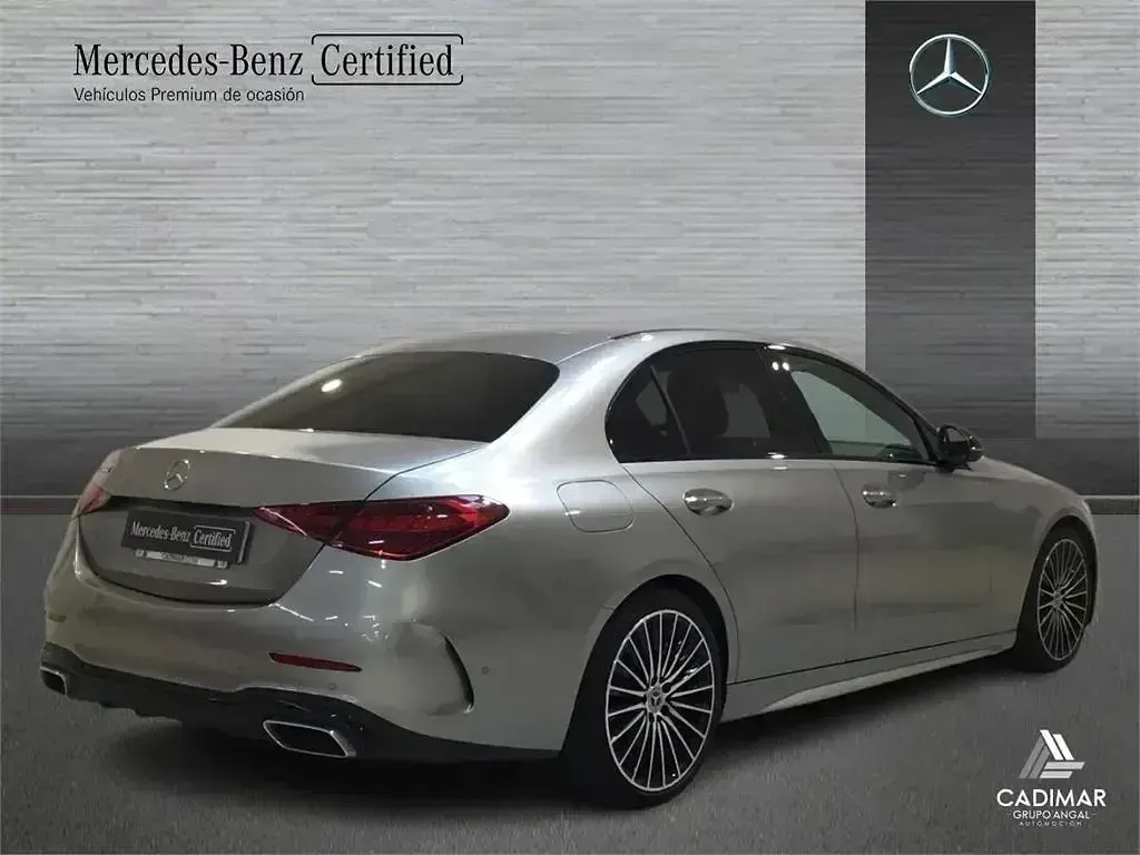 Usado Mercedes C220 AMG line 200 CV (147 kW) 2021 Gris Berlina