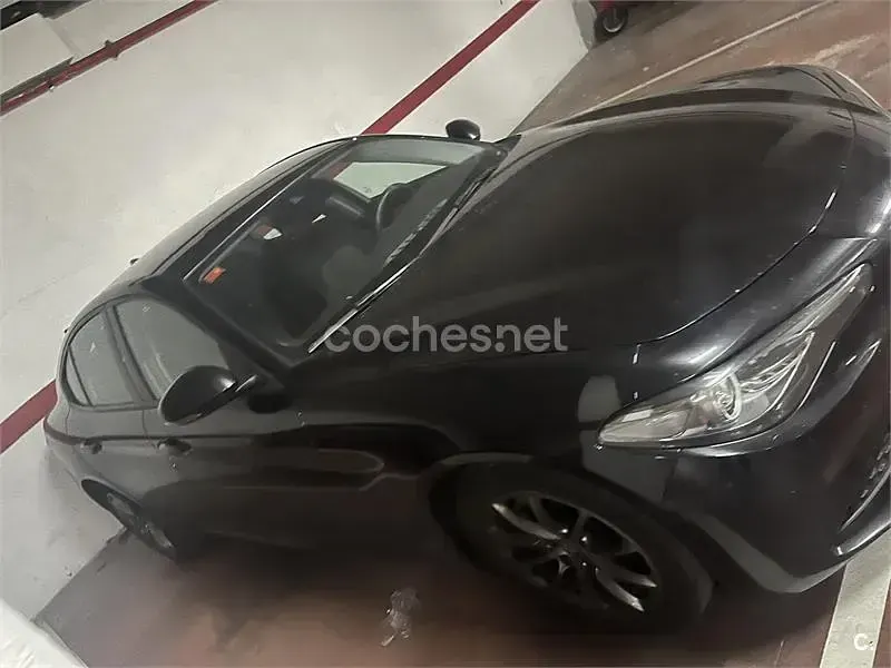 Usado Alfa Romeo Giulia 150 CV (110 kW) 2017 Negro Berlina