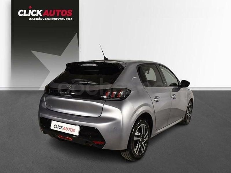 Usado Peugeot 208 Allure 100 CV (73 kW) 2023 Gris / plata Utilitario