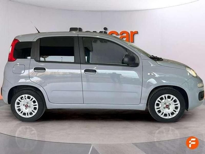 Usado Fiat Panda 71 CV (52 kW) 2022 Gris Utilitario