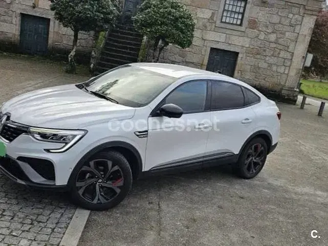 Usado Renault Arkana RS Line 145 CV (106 kW) 2022 Blanco SUV
