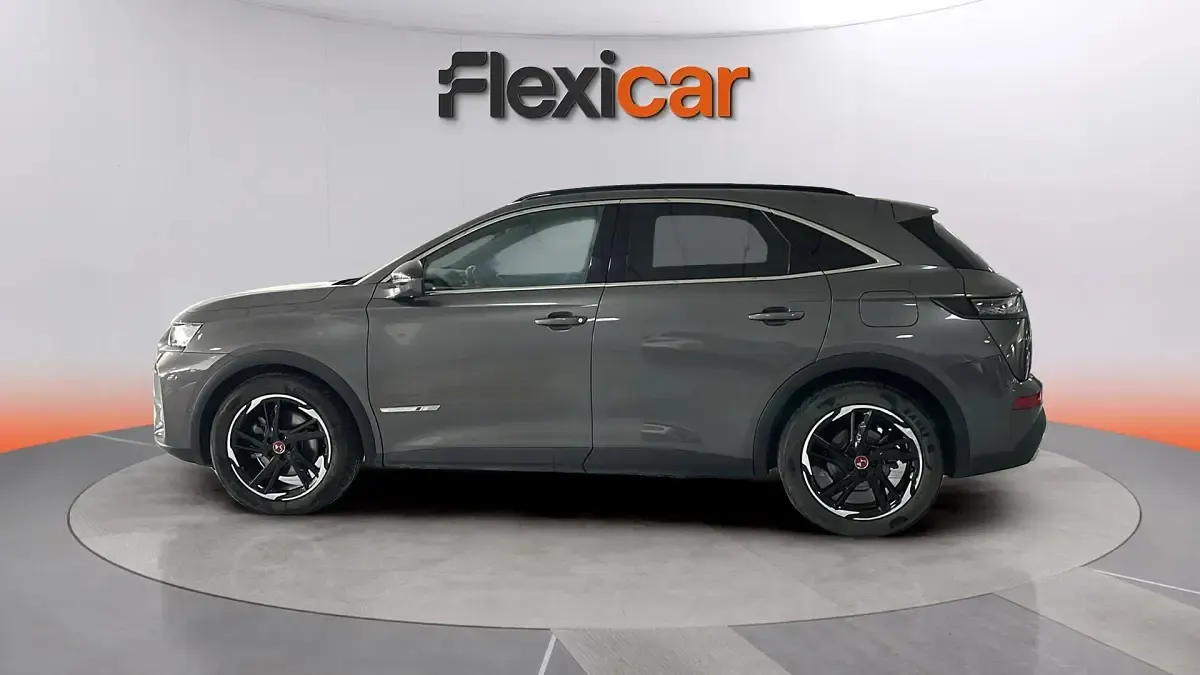 Usado DS Automobiles DS7 Crossback Grand Chic 226 CV (166 kW) 2021 Gris SUV