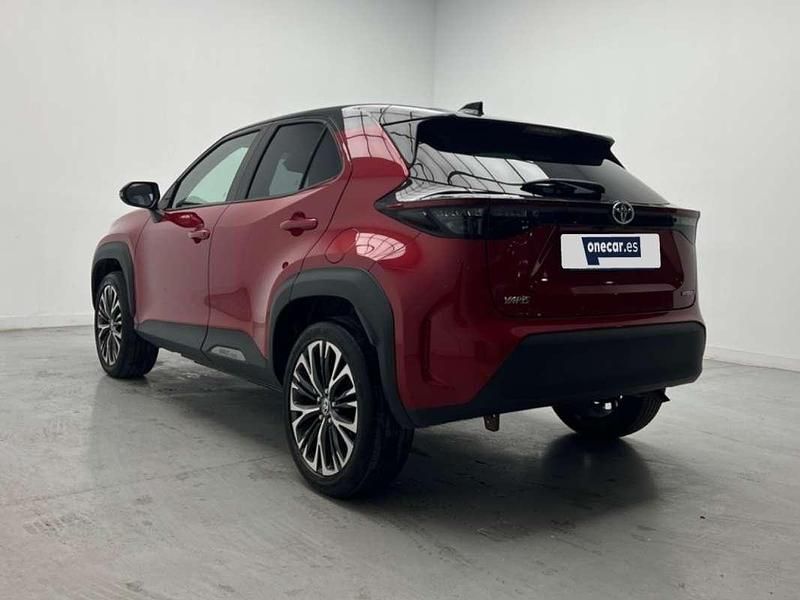 Usado Toyota Yaris Cross Style 116 CV (85 kW) 2022 Rojo SUV