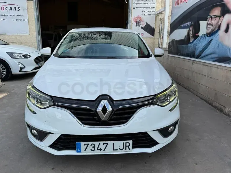 Usado Renault Mégane Business 95 CV (69 kW) 2020 Blanco Berlina