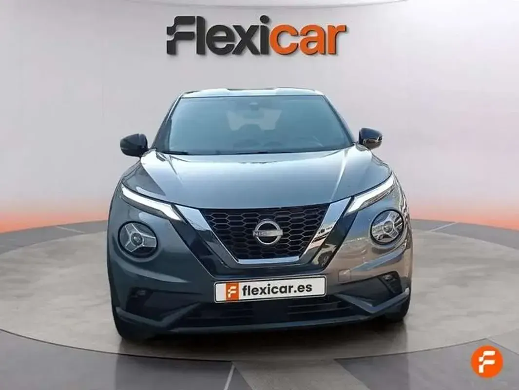 Usado Nissan Juke N-Connecta 114 CV (83 kW) 2024 Gris SUV