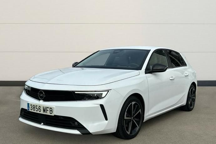 Usado Opel Astra Elegance 131 CV (96 kW) 2023 Blanco Utilitario