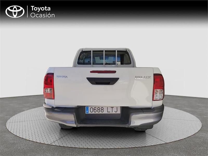 Usado Toyota HiLux 150 CV (110 kW) 2021 Blanco Pickup/Camioneta