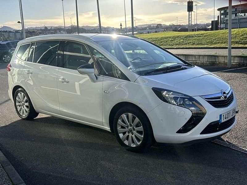 Usado Opel Zafira Tourer Excellence 136 CV (100 kW) 2015 Blanco Monovolumen
