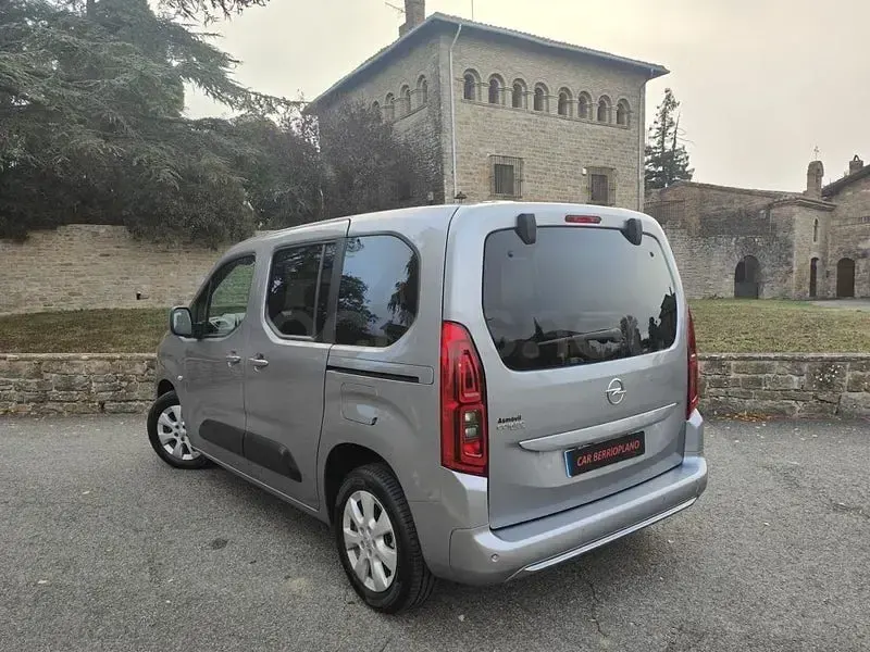Usado Opel Combo Life Edition+ 102 CV (75 kW) 2020 Gris / plata Monovolumen