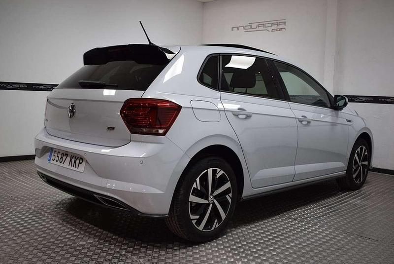 Usado VW Polo Sportline 114 CV (83 kW) 2018 Gris Utilitario