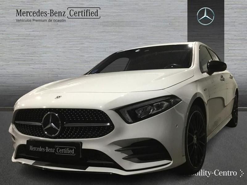 Digital white metallic paint Usado 2021 Mercedes A250 AMG line | 30.900 € (Precio justo) - Imagen 1/4
