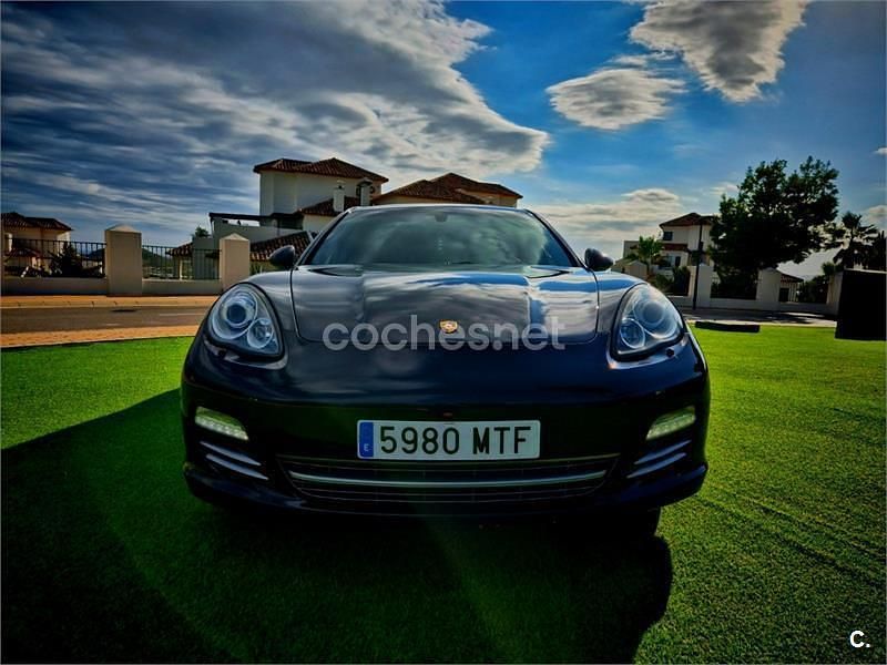 Usado Porsche Panamera Platinum Edition 250 CV (183 kW) 2013 Negro Utilitario