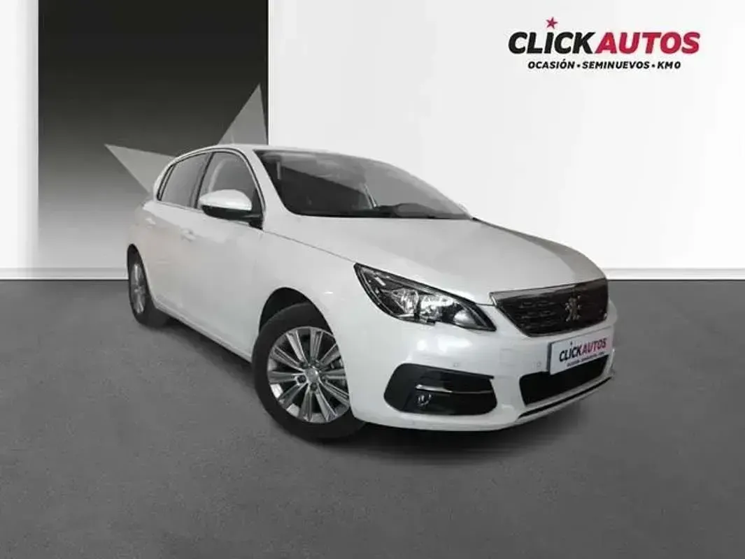 Usado Peugeot 308 Allure 131 CV (96 kW) 2021 Blanco Berlina