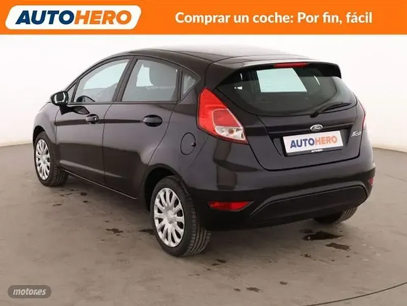 Usado Ford Fiesta Trend 82 CV (60 kW) 2016 Negro Utilitario
