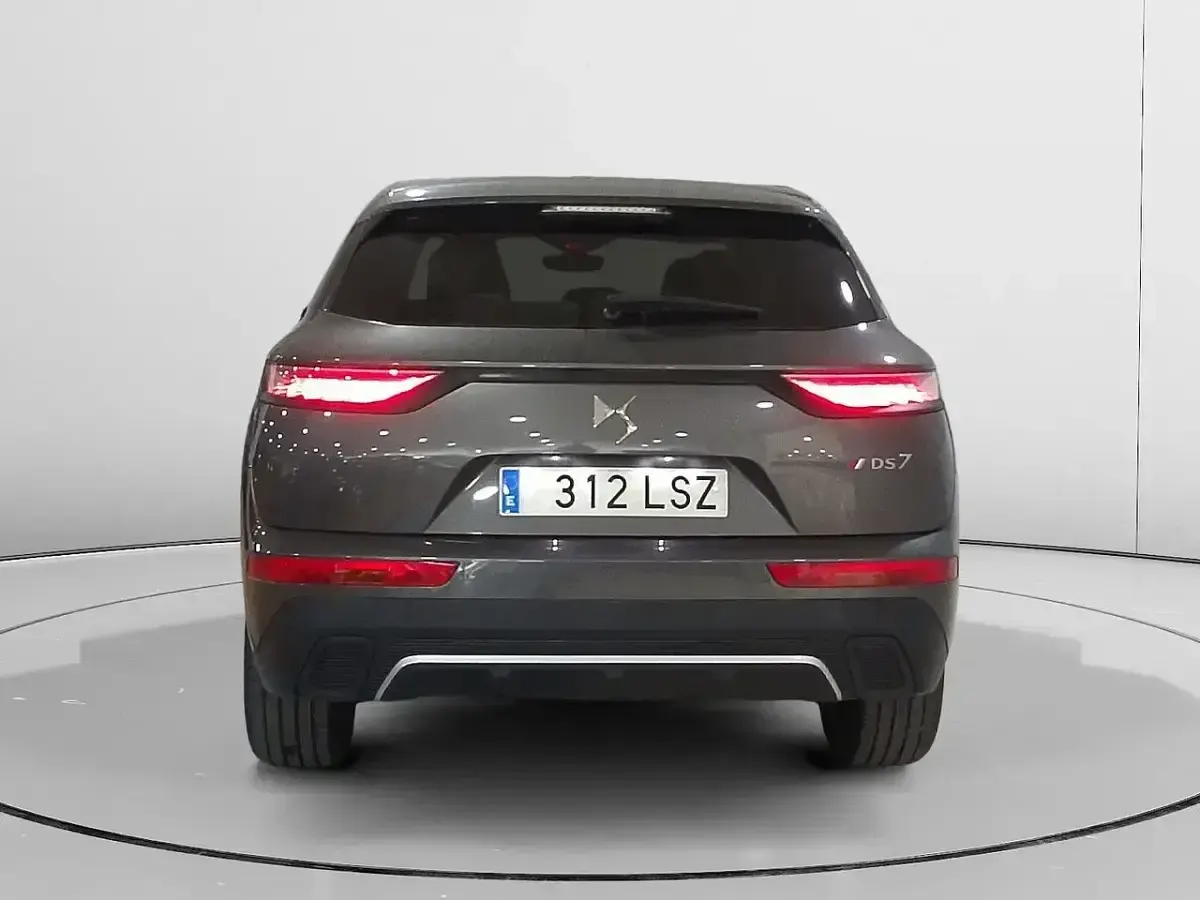 Usado DS Automobiles DS3 Crossback Performance 130 CV (95 kW) 2021 Gris SUV