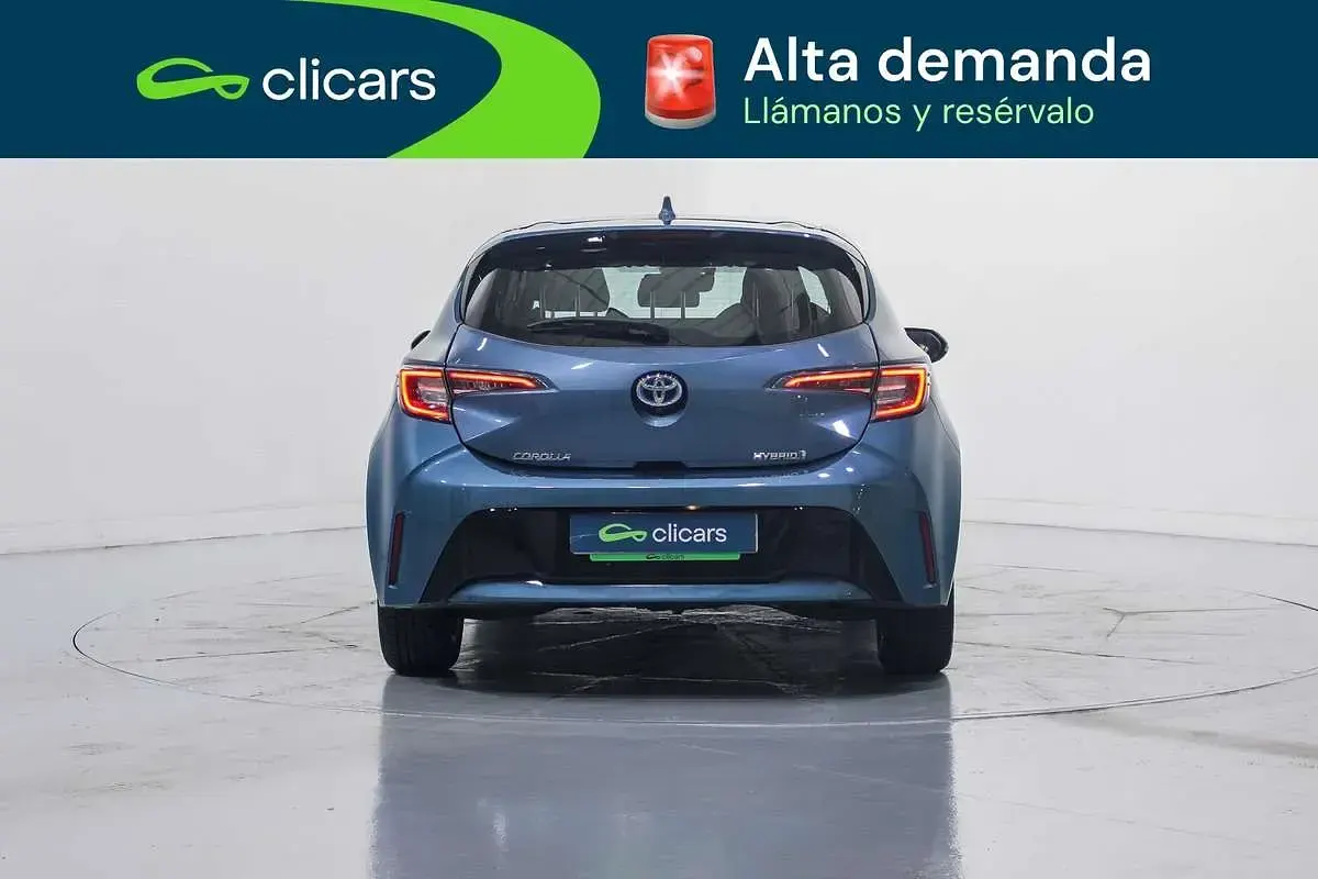 Usado Toyota Corolla Active 98 CV (72 kW) 2021 Azul Berlina